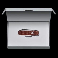 Victorinox Classic Precious Alox -Campfire Essentials Shop BMC 062214011Gdet5 73252.1648227152.1280.1280 47169.1648227169