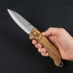 Victorinox Evoke Walnut Folding Knife -Campfire Essentials Shop BMC 09415D630.6 77477.1695997044.1280.1280 42944.1696432335