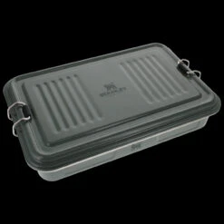 Stanley Useful Classic Box 1.2L -Campfire Essentials Shop BMC 10 10668 001 70333.1692198550.1280.1280 28346.1692781778