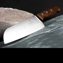 Victorinox Wood Santoku -Campfire Essentials Shop BMC 6852017G 41152.1646736135.1280.1280 99536.1651673759