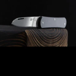 Fox Vulpis 1 Aluminium Penknife -Campfire Essentials Shop FOX FX VP130BK4det5 43734.1686582624