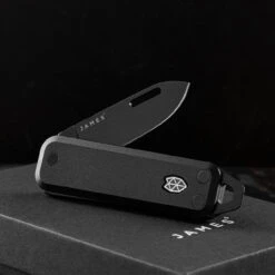 James Brand "The Elko" Aluminium Black -Campfire Essentials Shop JB KN117100 00.1.2 49338.1652185222