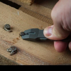 We Knife Gesila Pry Bar -Campfire Essentials Shop WEA08Bdet6 07885.1632926665