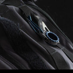 CRKT Compano Sheepsfoot - Carabiner Knife -Campfire Essentials Shop carabiner4 96501.1676039797