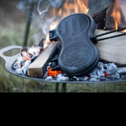 Petromax Burger Iron -Campfire Essentials Shop px bg irondet2 08249.1587729667