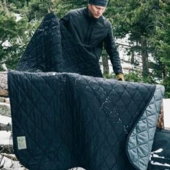 TAD Bastion Woobie -Campfire Essentials Shop tad bast woo bkdet4 14194.1587420422.1280.1280 03470.1647623499