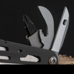 Leatherman Signal -Campfire Essentials Shop wit lt700bldet7 67105.1587418997