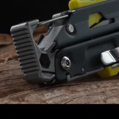 Leatherman Signal -Campfire Essentials Shop wit lt700bldet9 88636.1587419001